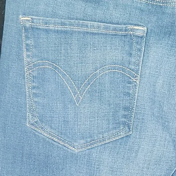 Levis white tag ladies' mid-rise skinny jeans, size 12, 30" waist - Picture 6 of 13